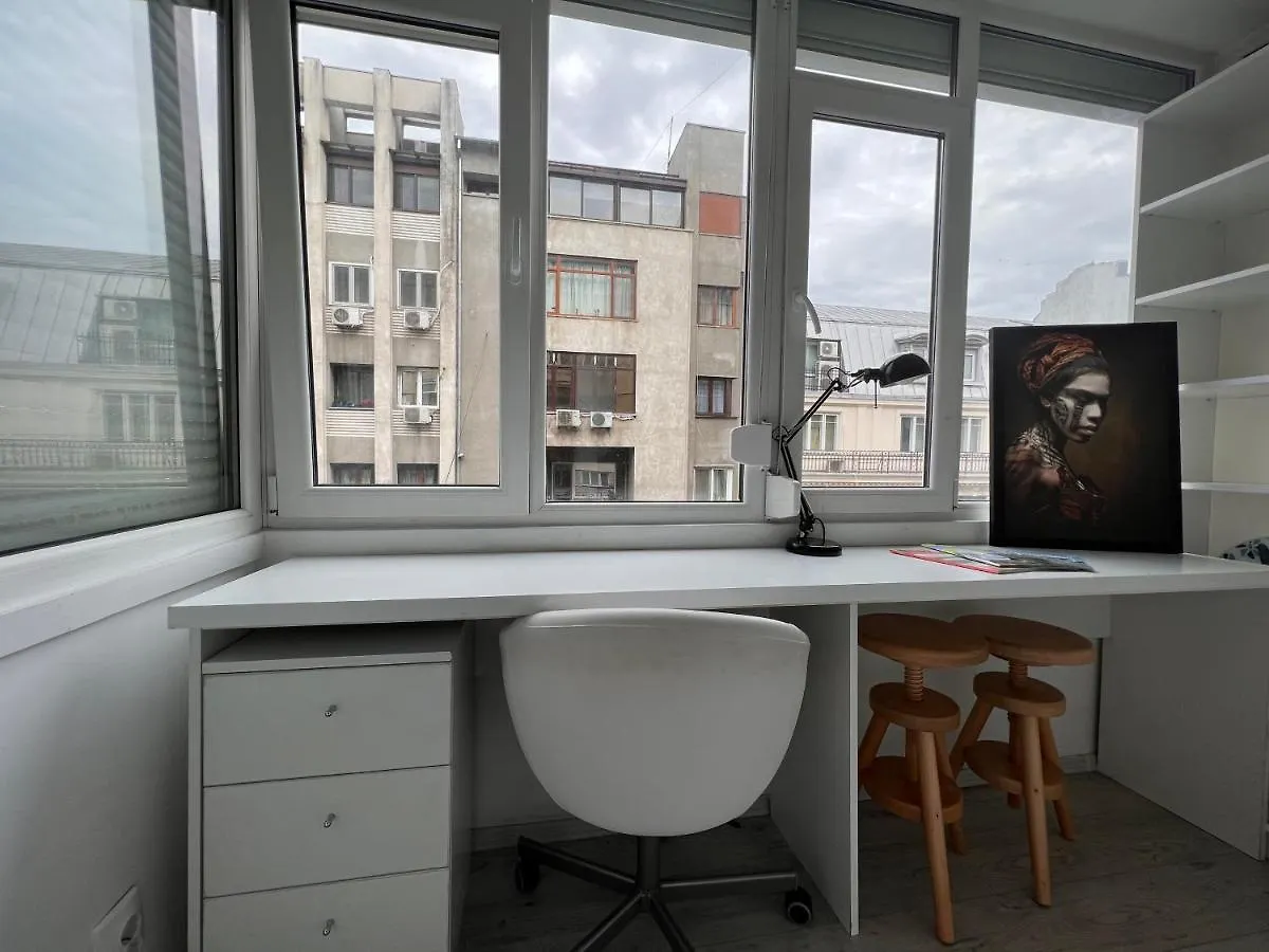 Pearl Center - 2Bdr Apartment Bucharest